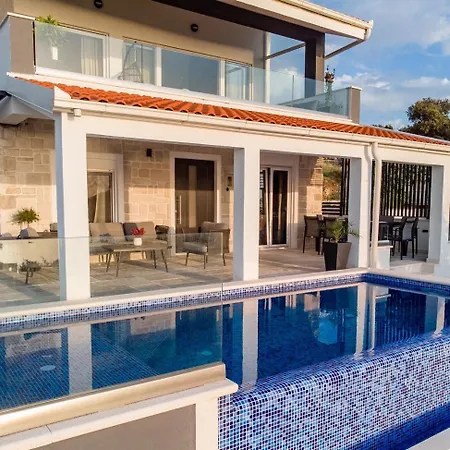 Seaside Luxury With A Swimming Pool Razanj, - 23572 Βίλα *