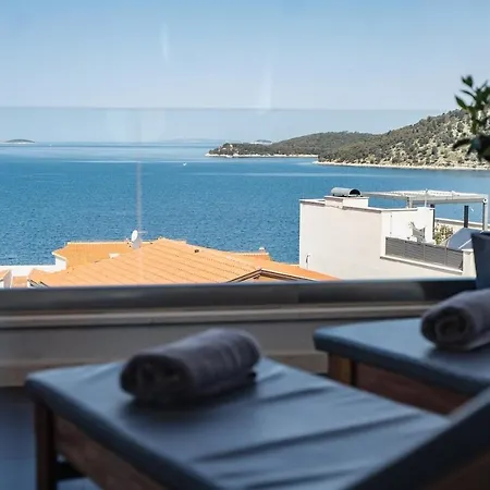 فيلة Seaside Luxury With A Swimming Pool Razanj, - 23572