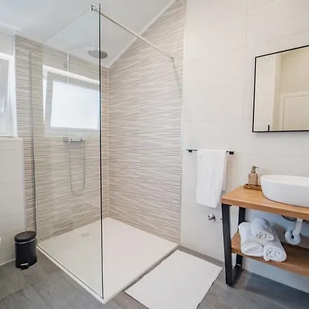 Vila Seaside Luxury With A Swimming Pool Razanj, - 23572